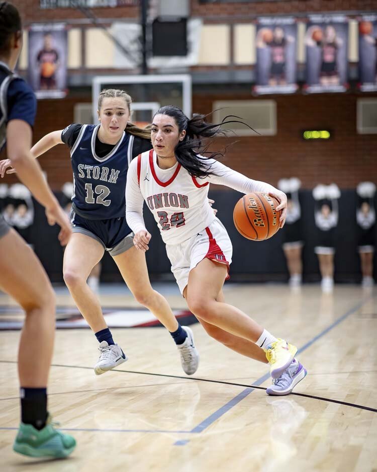 Ava Smith, inspired by Kobe and Gigi Bryant and the Mamba Mentality, is playing the best basketball of her high school career, a senior helping the Union Titans to a 14-2 record. Photo courtesy Heather Tianen