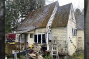 Vancouver Fire extinguishes house fire