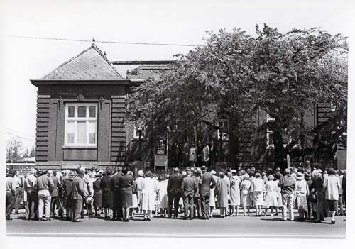 A crowd gathers to listen to a speech during the dedication of the Clark County Historical Museum on May 24, 1964. Image courtesy CCF Museum Digital Collection