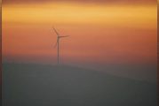 Gov. Inslee approves giant wind/solar project as Tri-Cities residents look to sue