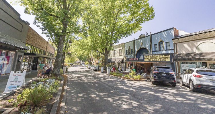 Leslie Lewallen argues regional partners are failing on homelessness, calling ECHO “buying failure,” as Camas adopts a camping ban and amends its code to address public encampments.