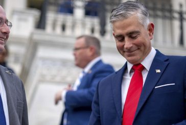 Shutdown throwdown? GOP lawmaker challenges WA’s Democratic governor to debate