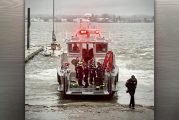 Person rescued after jumping from I-205 Bridge