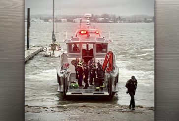Person rescued after jumping from I-205 Bridge
