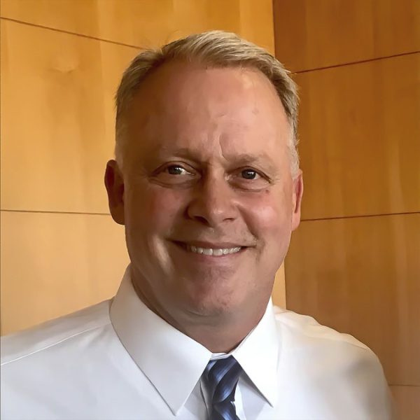 Vancouver hires former Los Angeles City Fire Department leader as its new fire chief