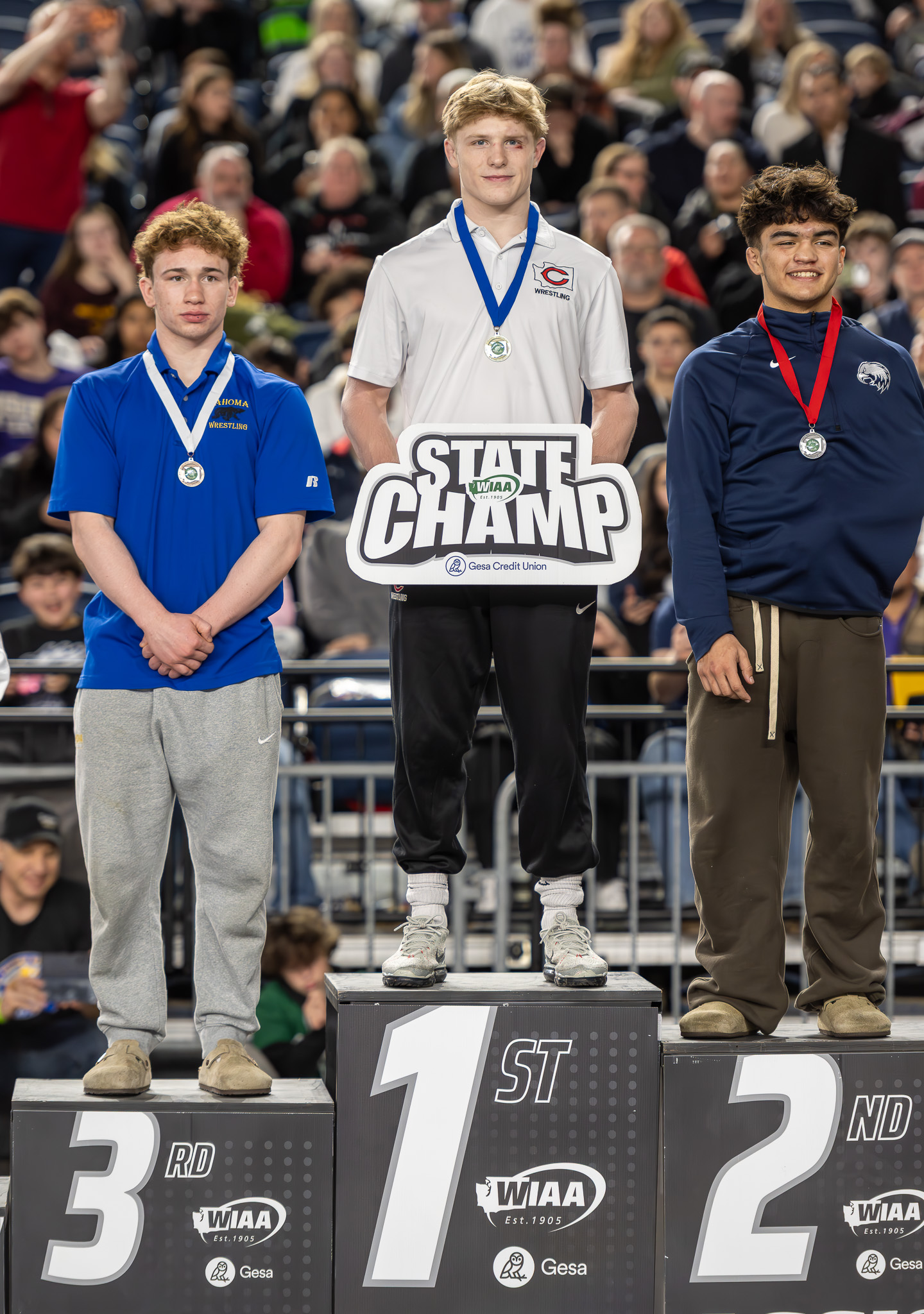 Alec Fraser of Camas won the 144-pound title for Class 4A boys, hoping the Camas Papermakers finish fifth in the team standings. Photo courtesy Allison Faussete