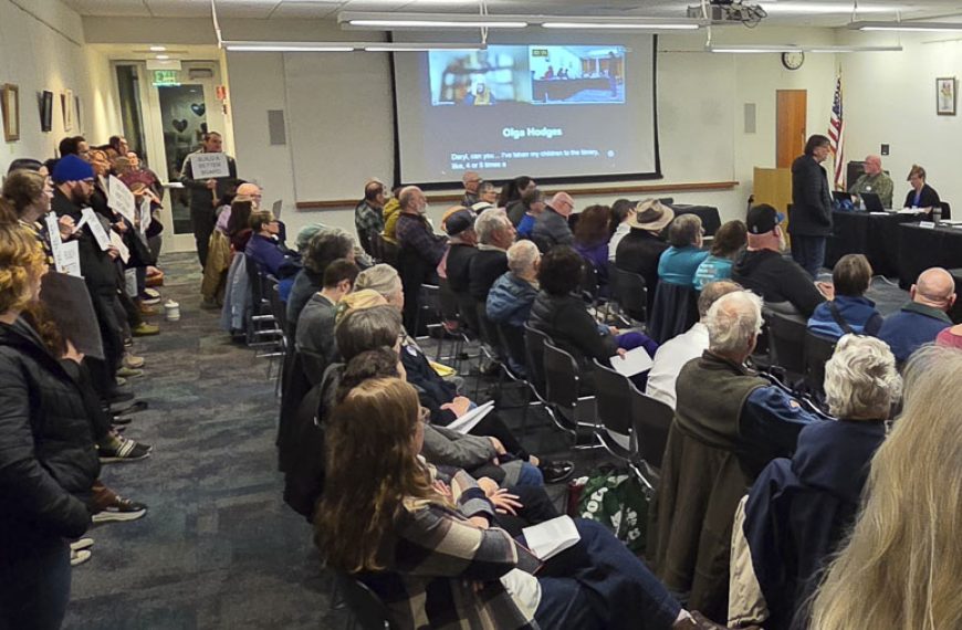 A standing room only crowd addressed the Fort Vancouver Regional Libraries Board of Trustees over new strategic plan language, with speakers split over protecting children and concerns about censorship.
