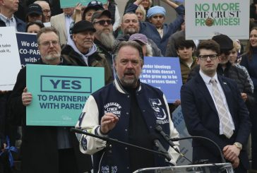 Heywood asks WA Supreme Court to allow referendum effort on income tax