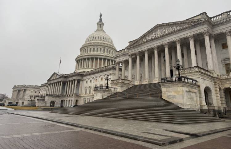 Washington Democrats weigh mid-decade redistricting after Supreme Court limits race-based boundary rules.