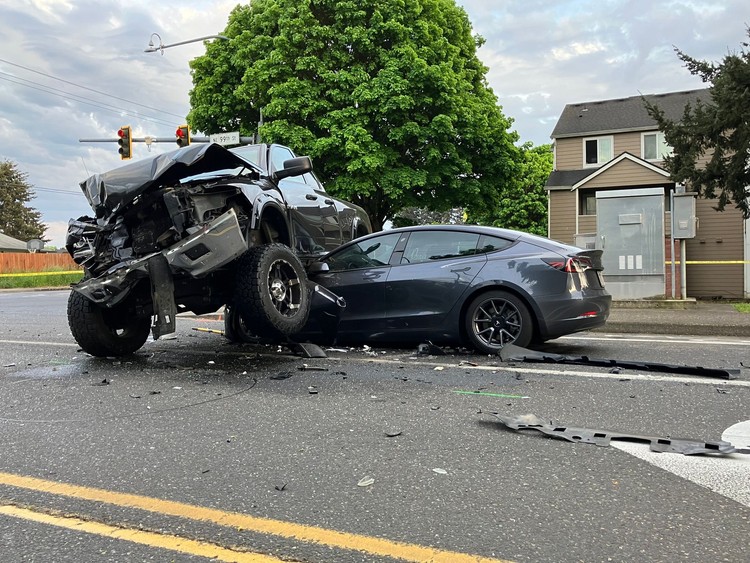 Three-vehicle crash at NE 99th St and NE 130th Ave sends one driver to hospital with suspected DUI involved.