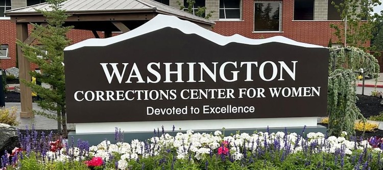 A federal probe targets WA's policy of housing transgender women in the state's women's prison at Gig Harbor.