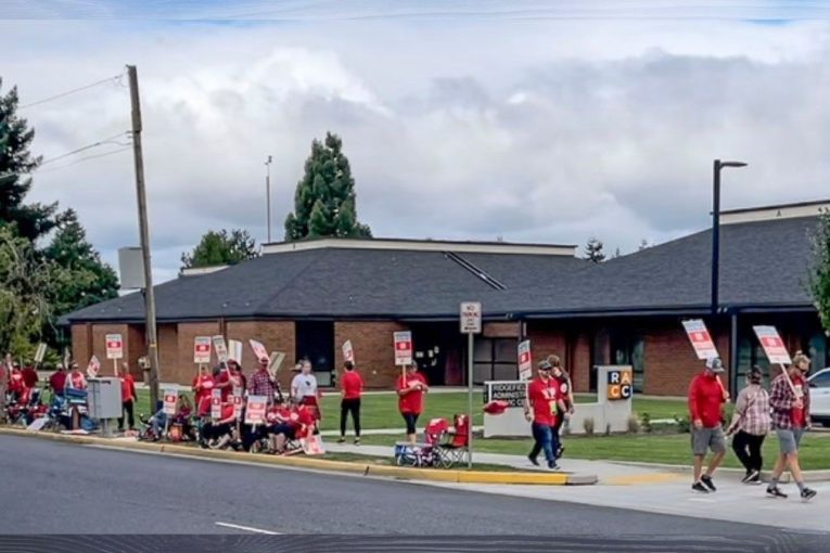Opinion: Why do teachers continue to pay union dues?