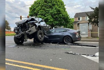 Driver injured in Orchards area collision