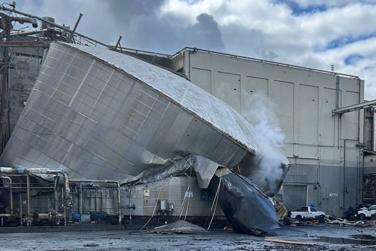 Chemical tank rupture in Longview leaves at least one dead, nine missing