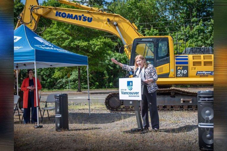Groundbreaking celebrates investment in the future Heights District