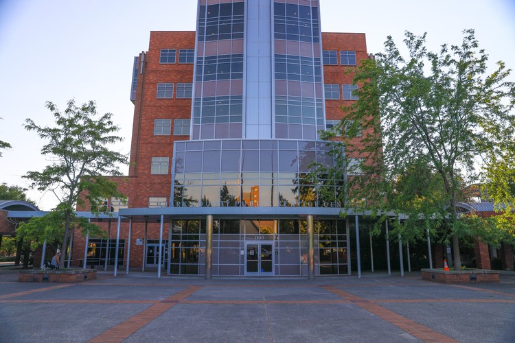 Work sessions run June through July covering land use, housing, transportation, and capital facilities chapters.
