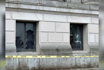 Man arrested after shattering 13 windows at WA Capitol, authorities say