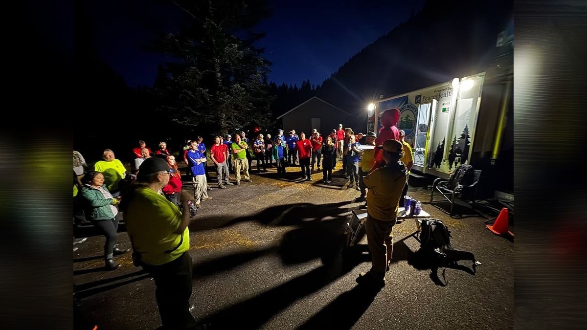 Tri-County SAR Teams conduct joint training exercise to enhance emergency
response readiness Six Southwest Washington SAR teams trained together in a simulated aircraft crash requiring day and nighttime rescue operations.