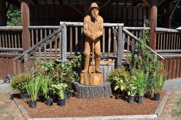 Shane Felton and Hailee Phelps topped the All-Around Logger standings at Amboy's 2026 Territorial Days Log Show.