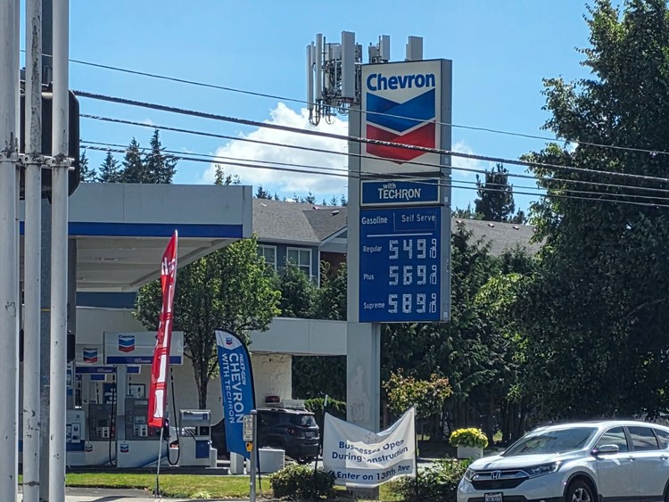 New research links Washington's Climate Commitment Act and Carbon Fuel Standard to gas price increases of $0.41 to $0.48 per gallon.